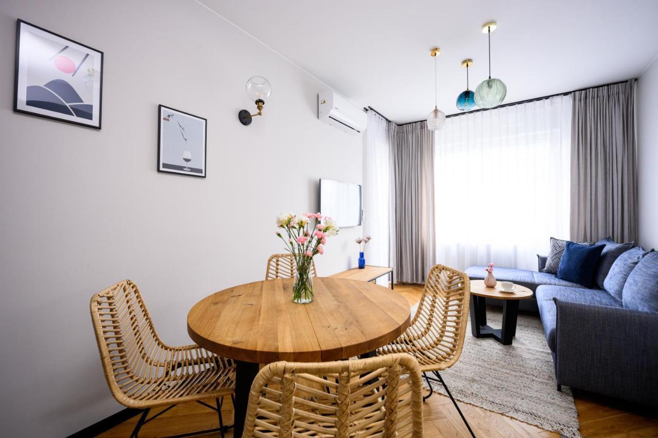 Native Apartments Barska 69 Krakau Buitenkant foto
